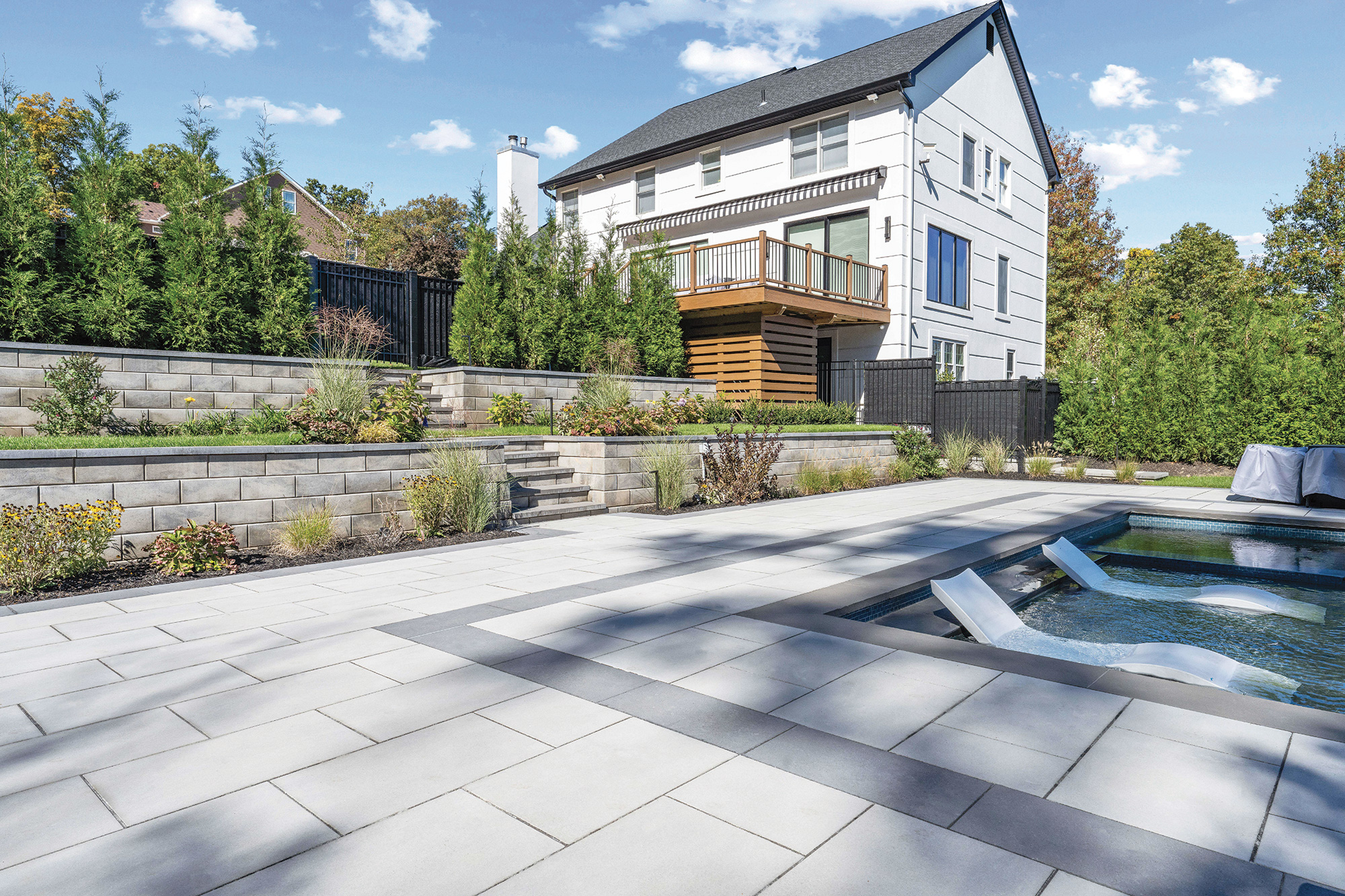 KEYSTONE COMPAC CONTEMPORARY WALL