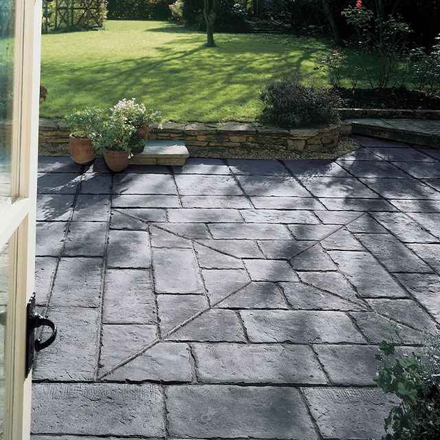 OLD TOWN FLAGSTONE QUARTERED SQUARE